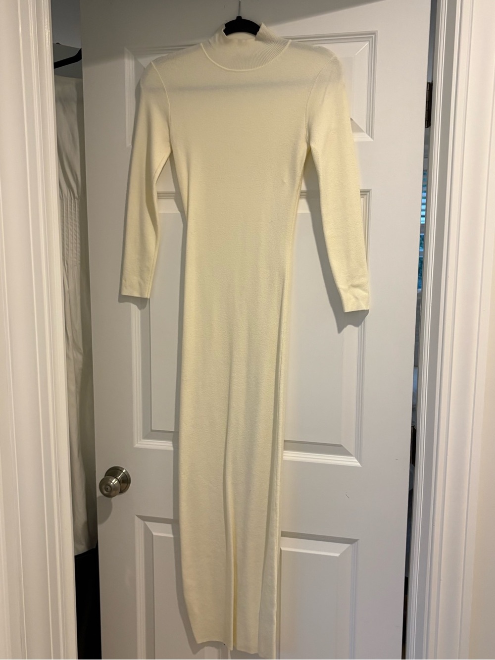 Because of Alice - Cream turtle neck maxi